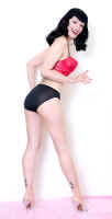 Silk_Panties_Hip_Hugger_Black_Side_a1.jpg (295986 bytes)